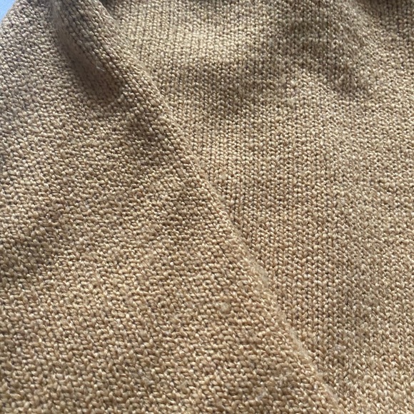 Beige turtleneck sweater - Picture 2 of 2